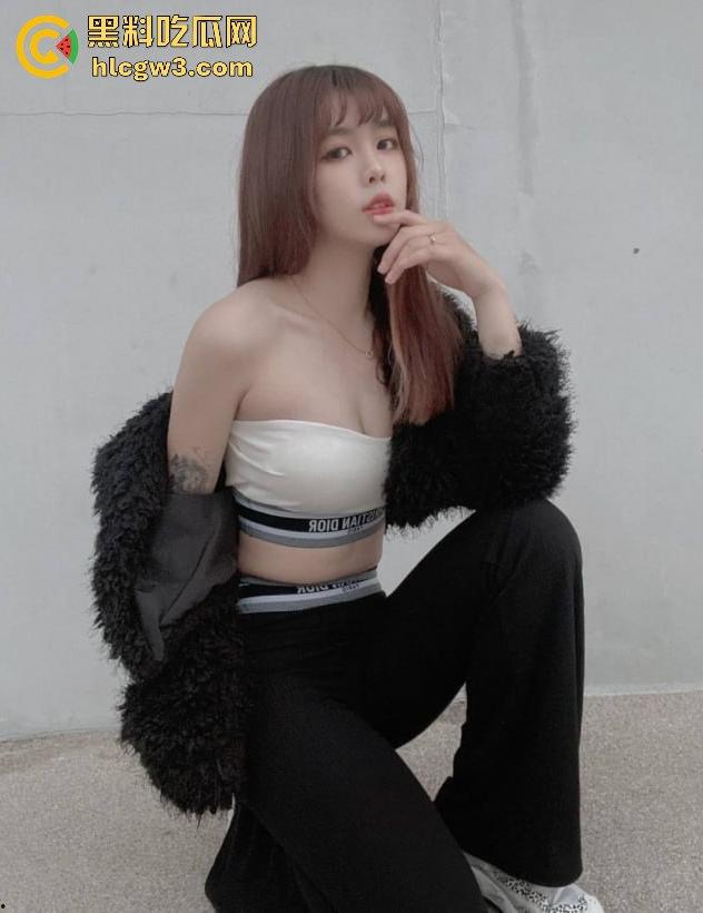 极品巨骚台妹自拍视频外泄!大胆自嗨骚姿势,全程高能让人看了欲罢不能!-1