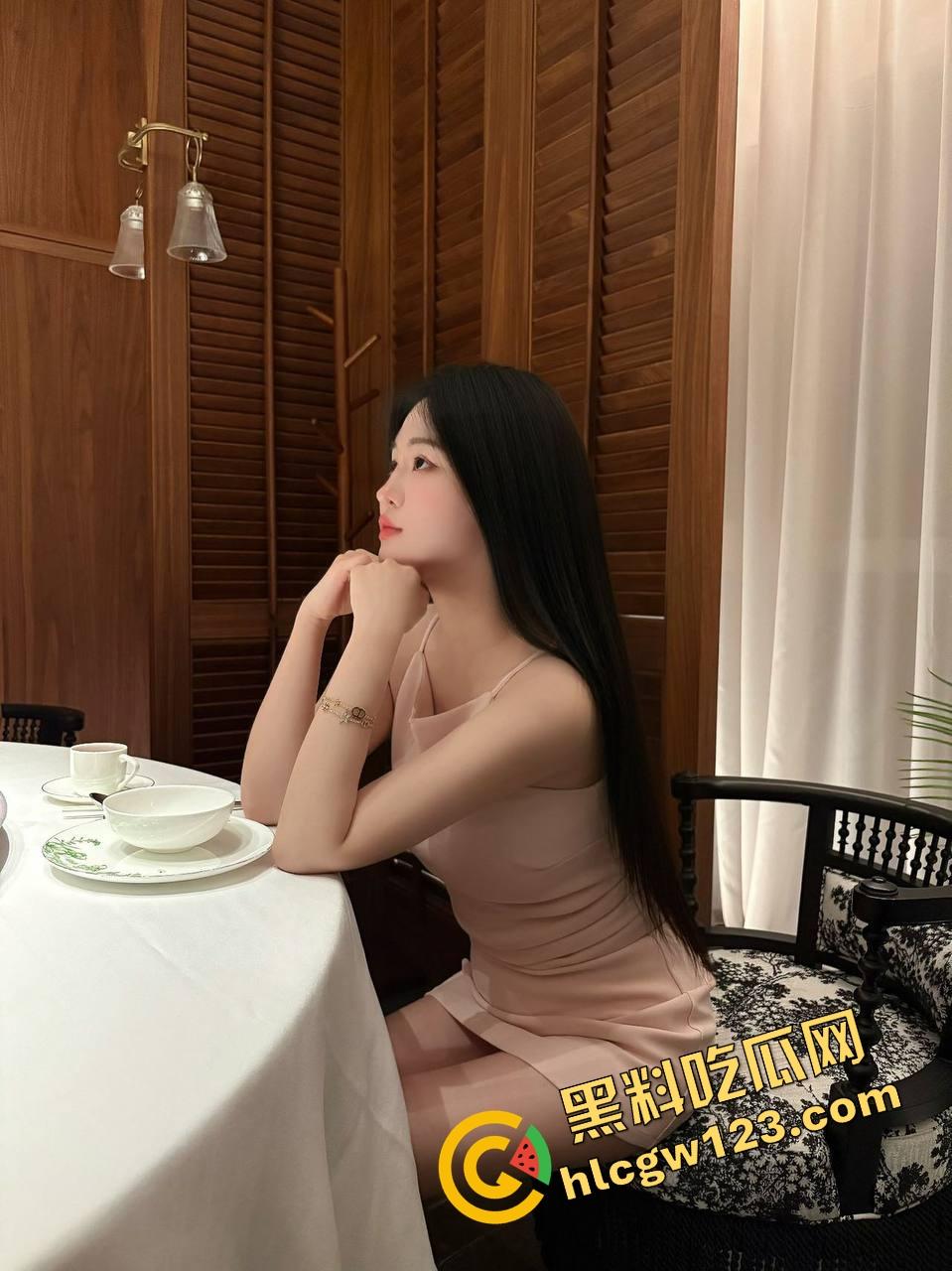 杜蕾斯YYDS,女主播直播授课教你精准插入,卖套顺便上插入技巧教学,全程不提套但句句不离套!-2