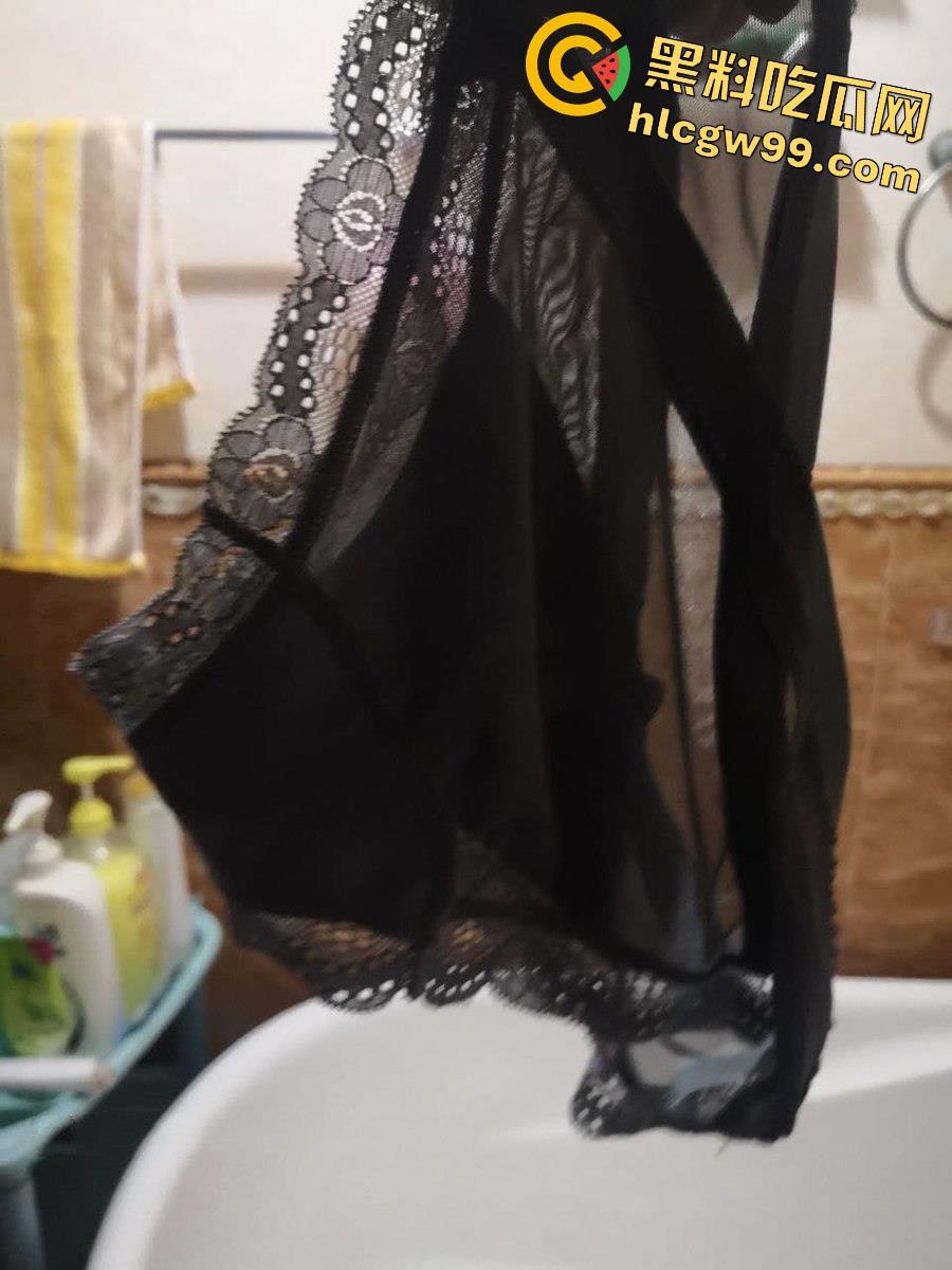 北体学院舞蹈老师【宋欣】学生心中的女神沦为主人的精盆母狗，一字马体位操逼不敢想有多爽-7