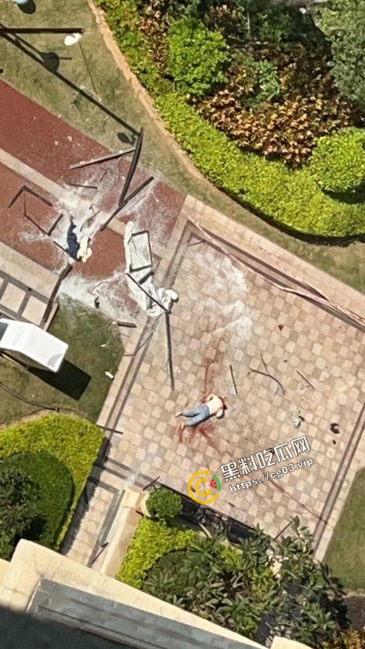 泉州万科小区  夫妻吵架点燃煤气罐引发爆炸 人当场从高层飞出 尸首分离！-9