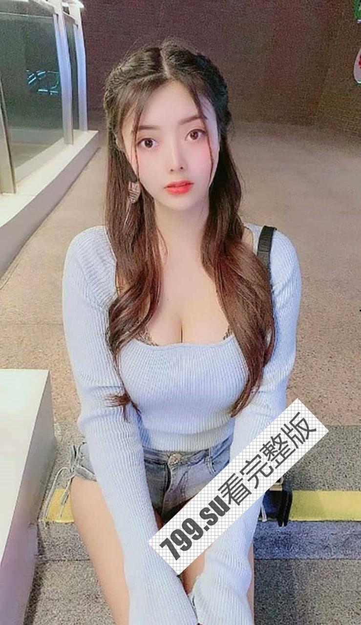 极度反差!上海音乐学院爆乳音乐老师 抖音只拍成人版 没想到私下那么淫荡-1