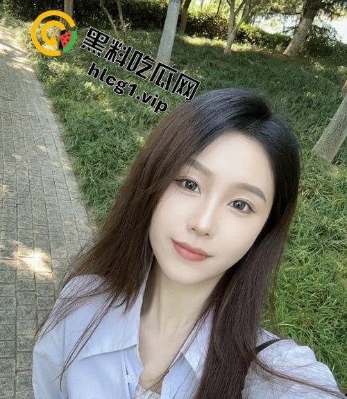 上海五矿美女交易员何麦伢私密视频流出!白领清纯表象下竟藏着如此大胆的秘密!-2