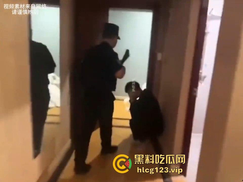 佤邦抓电信诈骗现场直播!一人六机连骗五线,正诈骗得起劲,警察直接端了!-10