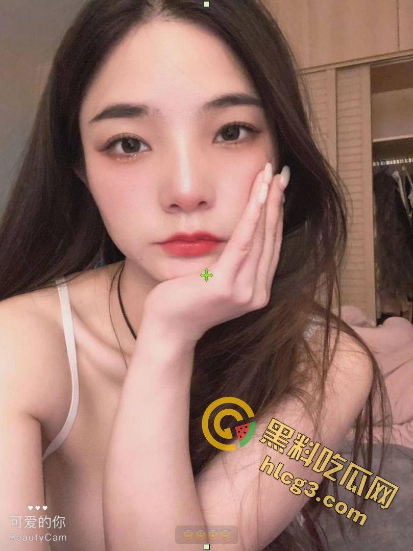 福州高颜值妹子私拍流出,口活啪啪被按双乳抽插令人爽爆-2