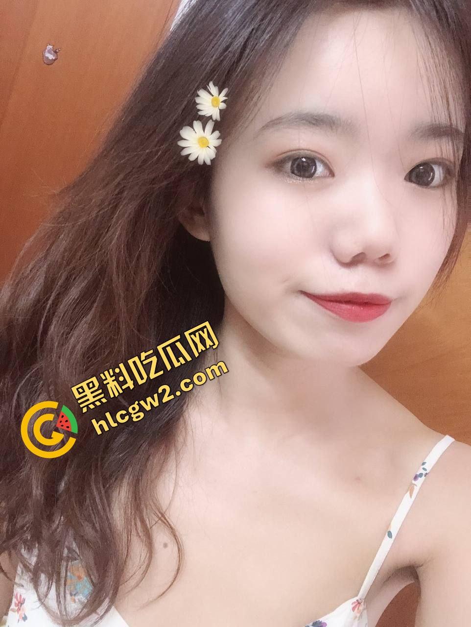 山东烟台反差人妻母狗『皱瑜』搁家与猛男老公做爱 口活带感淫叫贼骚!独家流出!-3