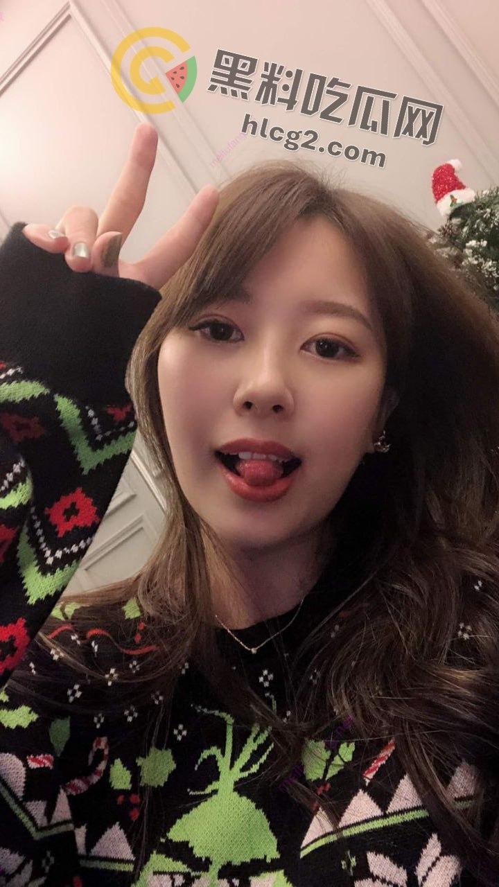 台湾新闻传播大学极品美女生活照与大尺度视频遭ICOLD外泄,床上表现让人惊叹!-3