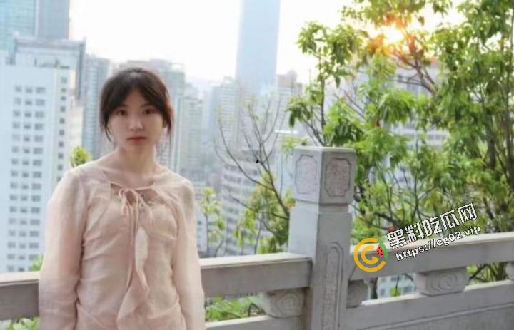 贵州财经学院 商务英语专业 长相清纯的反差骚母狗【常雪】与男友兄弟约炮 现实版本的我跟你拜把子你惦记我马子-3