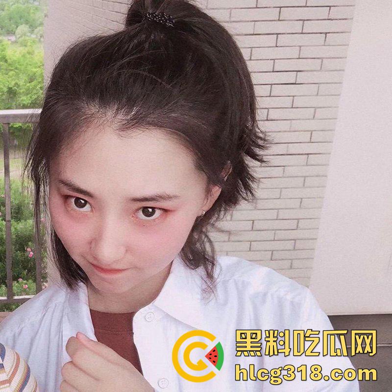 怀化中学语文老师【吕妍菲】,大奶肥臀身材顶级女神,下班化身狂野夜场尤物,热衷约炮娇喘不止!-3