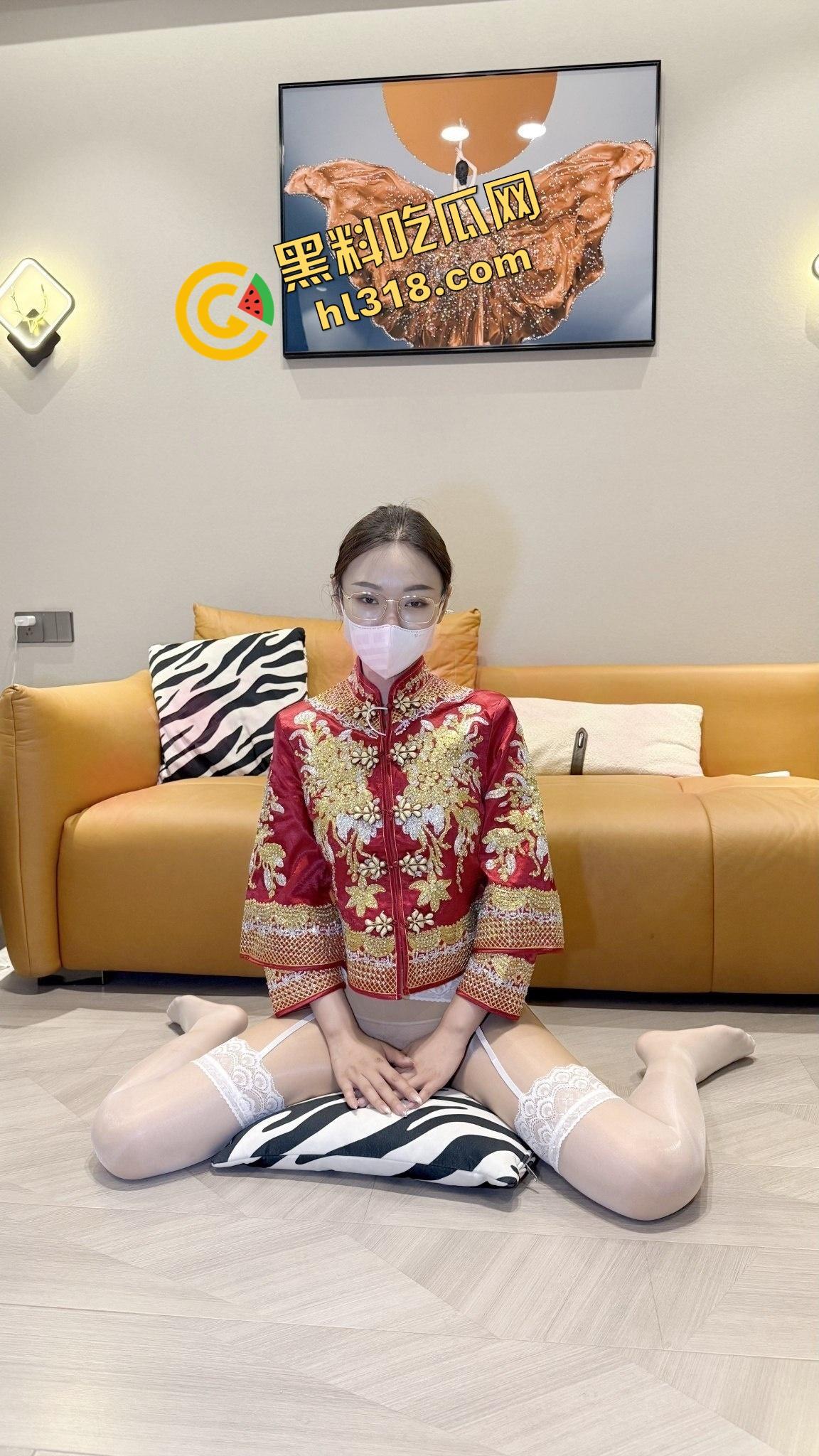 推特约啪大神火爆翻车现场,清纯学生妹反差成小骚货,口交吃鸡全程露脸,大屌一喂就倒贴求操!-7