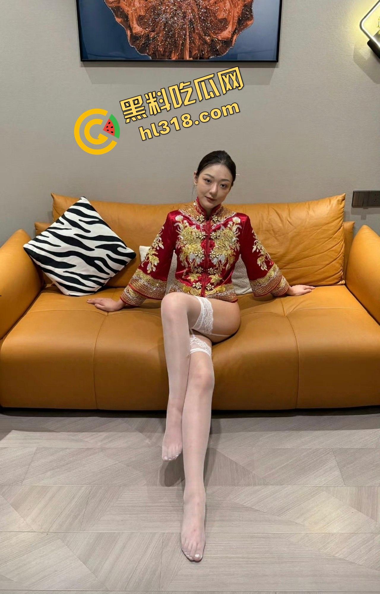 推特约啪大神火爆翻车现场,清纯学生妹反差成小骚货,口交吃鸡全程露脸,大屌一喂就倒贴求操!-9