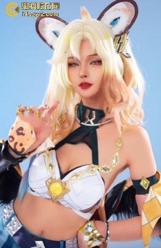 B站主播『图图堡』海边真空写真爆出,美鲍都快从比基尼里蹦出来,有没有鉴鲍大师给个评价,这品相算极品吗?-8