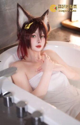 B站主播『图图堡』海边真空写真爆出,美鲍都快从比基尼里蹦出来,有没有鉴鲍大师给个评价,这品相算极品吗?-11