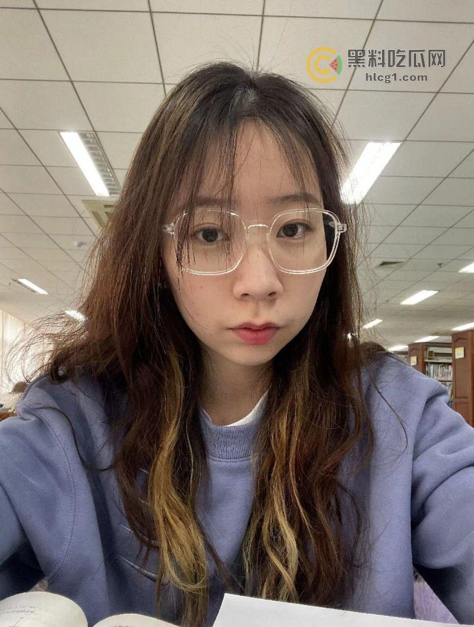 山东小娇妻李娇背叛丈夫，白丝黑木耳足交视频外泄，引发全网狂潮！-1