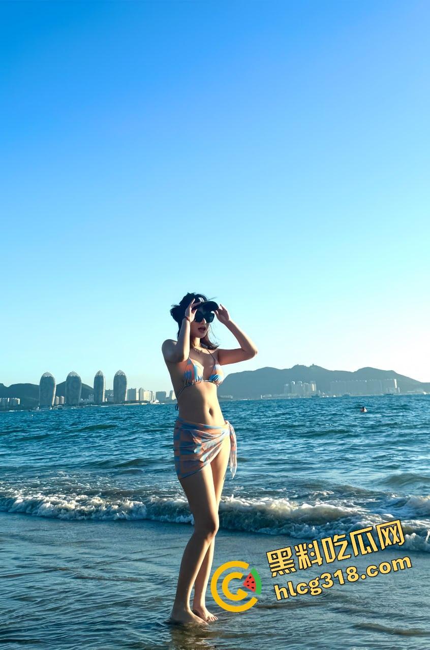 厨房忍不住操老婆,直接在厨房台子上舔骚逼吸奶子,小手指插穴玩到高潮,家里哪都能干!-2