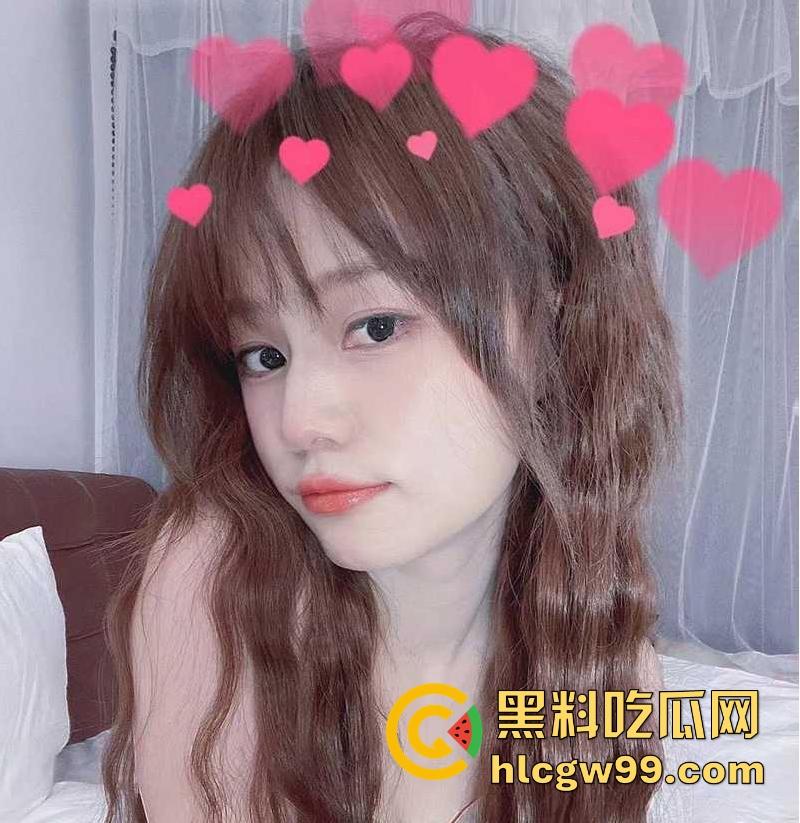 女友网瘾太大怎么办?让她吃鸡巴放松一下,重庆工商学院清纯反差女友【徐馨雯】调教视频泄露曝光!-2