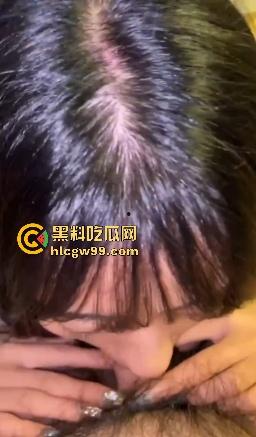 女友网瘾太大怎么办?让她吃鸡巴放松一下,重庆工商学院清纯反差女友【徐馨雯】调教视频泄露曝光!-8