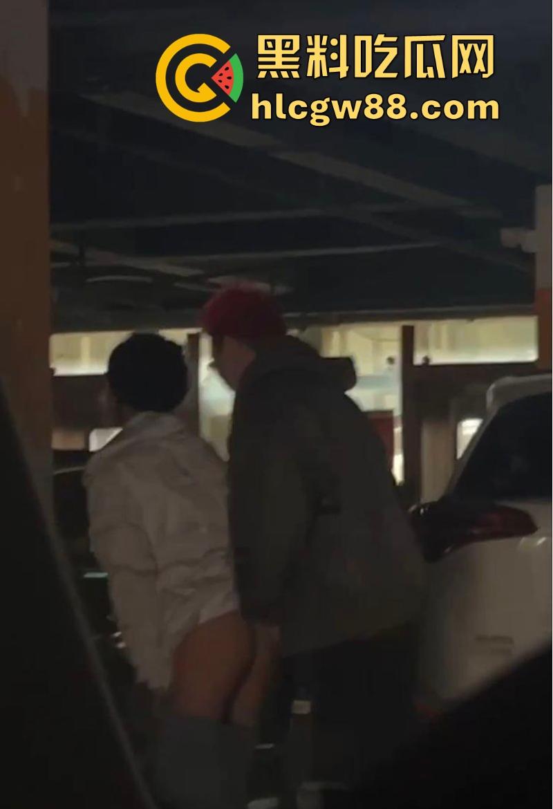 江西九江万达广场地下车库惊现激情时刻 情侣大胆挑战车库打炮，不料被偷拍 内容炸裂！-8