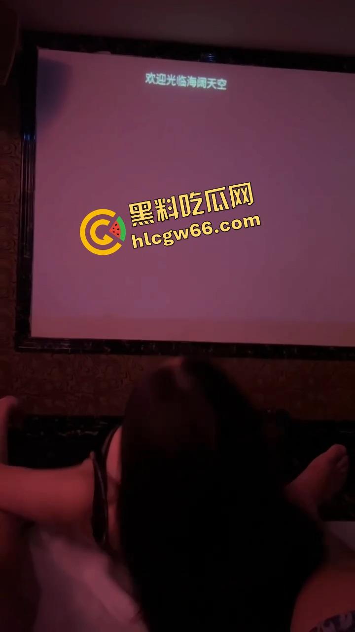 高端技师就是不一样,能用头给你按摩!周五放松一下,奶子在眼前晃,头在下面动,舒爽到灵魂发麻!-8