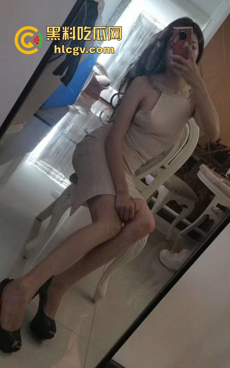 瓜友爆料济南骚人妻【范纯熙】偷吃!老公出差,她急喊人上门草骚逼,一天不日就难受!-24