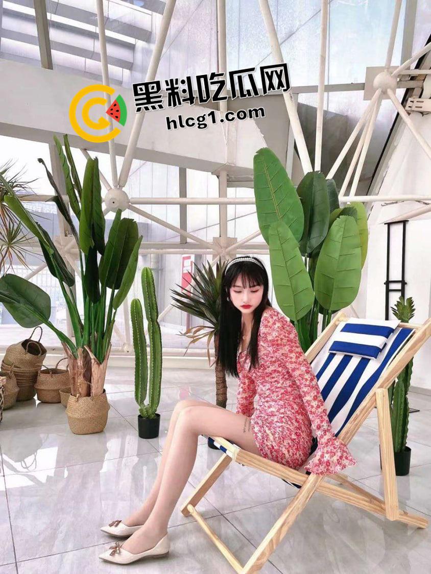 上海交通大学下海女大学生 淫纹身上纹 臭母狗本人 出租屋接待被拍视频流出-7