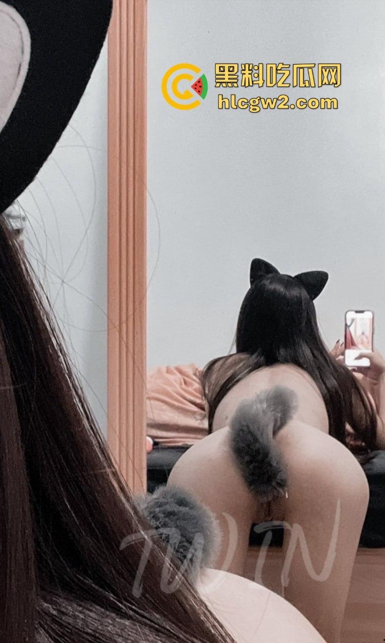 台湾骚鸡【TWIN】优雅酥胸反差婊搞到高潮脚趾折起来 还带闺蜜玩3P玩到飞起!-28