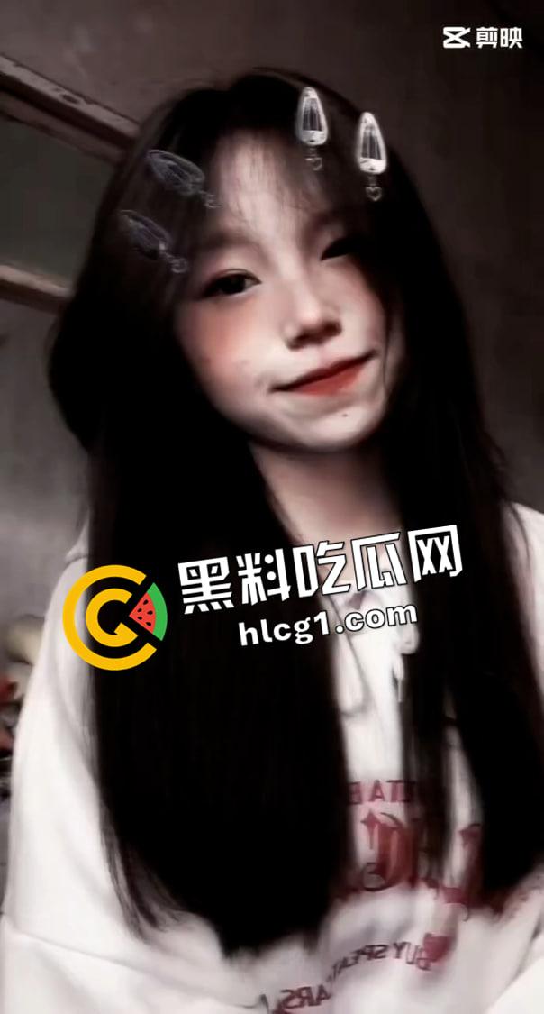 瓜友投稿!四川成都西北中学高三【李忠梅】渣女海王欺骗感情 风骚漏奶勾引 多平台账号实锤曝光-2