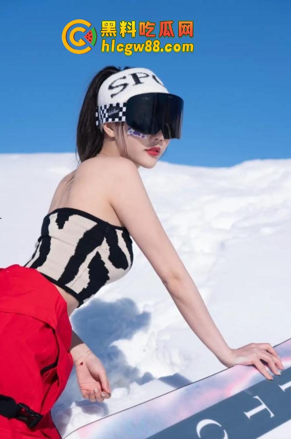 骑行媛已成历史,滑雪媛2025年全面上线,云顶滑雪场美女云集,白天滑雪,晚上开房身上滑!-15