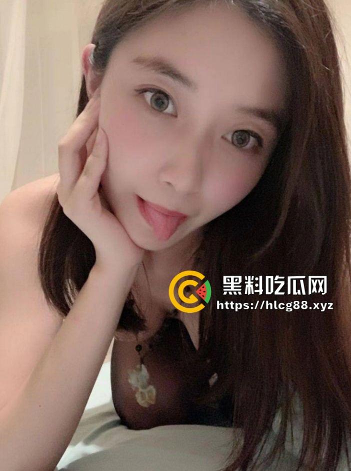 小红书勾搭幼师贱婊,婚后骚母狗被操开花,学校休息室丝袜撕烂内射,偷情的刺激翻倍!-5